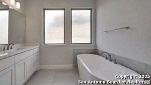 Building Photo - 314 Sanders Crk