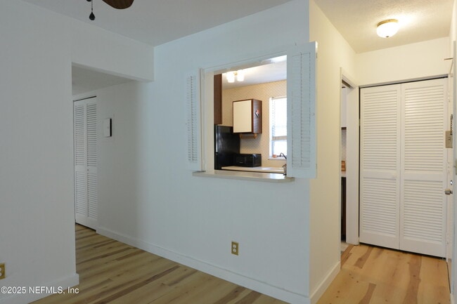 Building Photo - 4358 Timuquana Rd