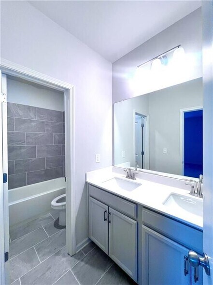 Building Photo - 2464 Pinnae Pl