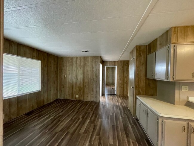 Building Photo - 43676 Brendan Ct