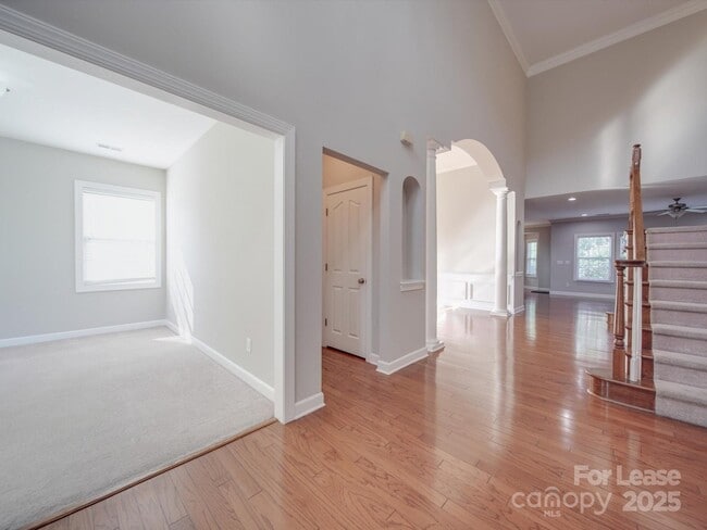 Building Photo - 15340 Prescott Hill Ave