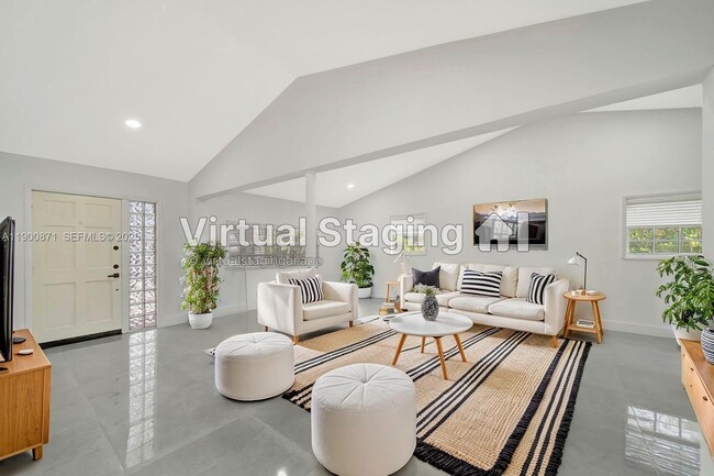 Building Photo - 840 NE 182nd St