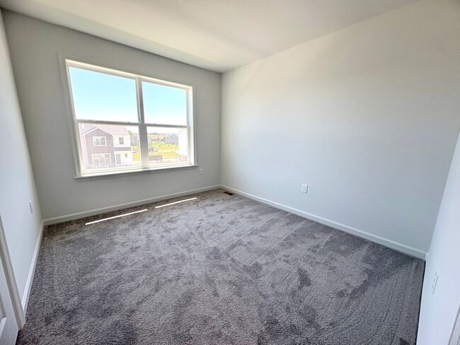 Building Photo - 59 N Conifer Dr