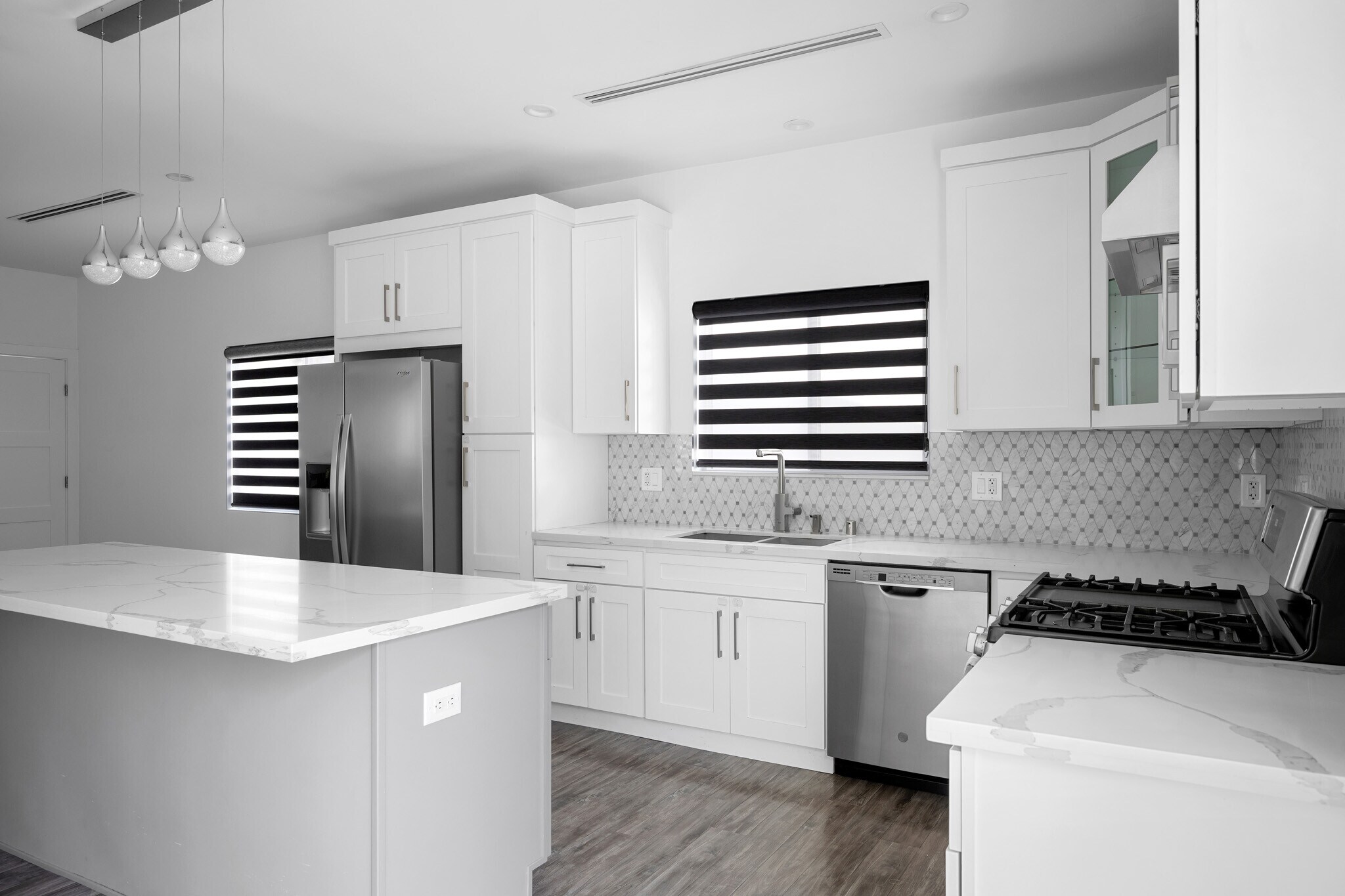 Building Photo - 13311 Wixom St