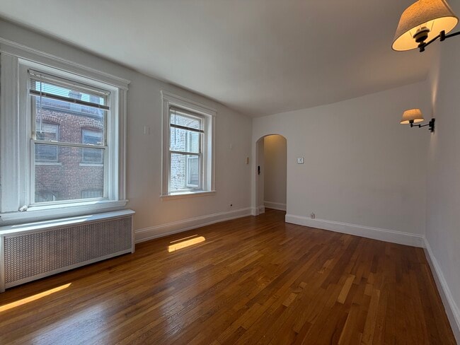 Building Photo - 9 Grove St