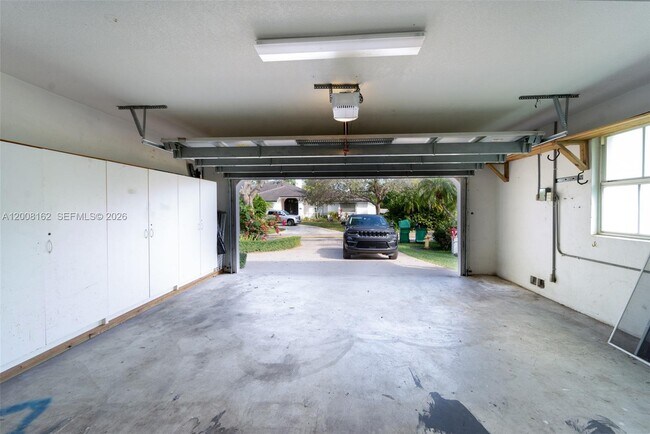 Building Photo - 16782 SW 78th Ct