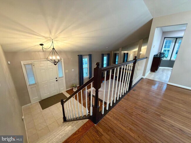 Building Photo - 7684 Green Garland Dr