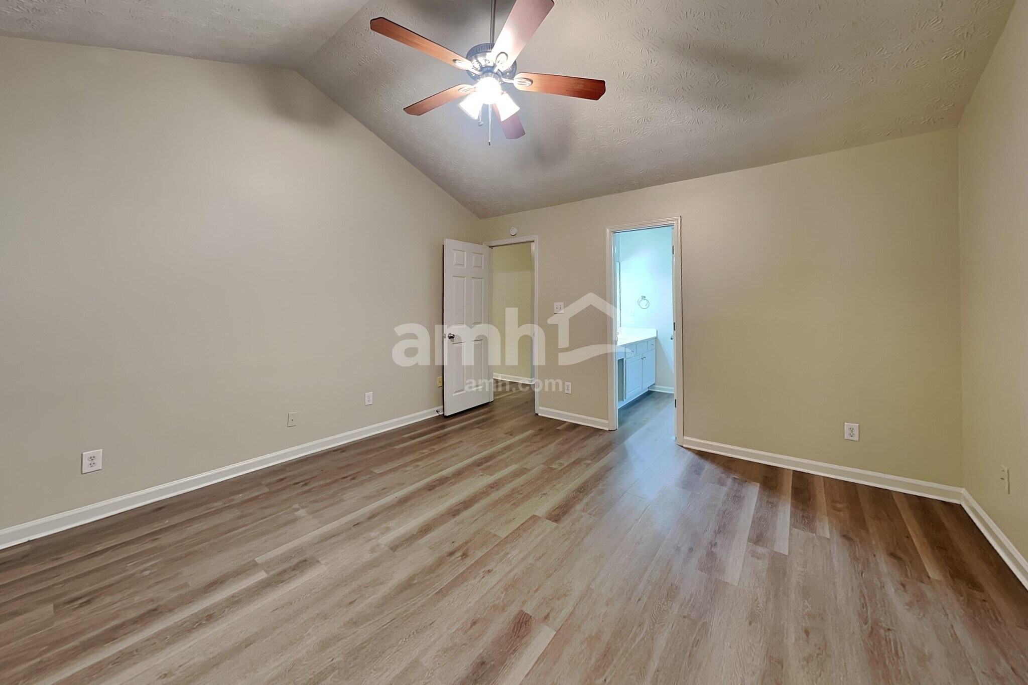 Building Photo - 4701 Gold Mine Dr