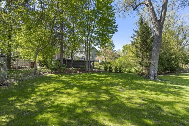 Building Photo - 265 Jackson St