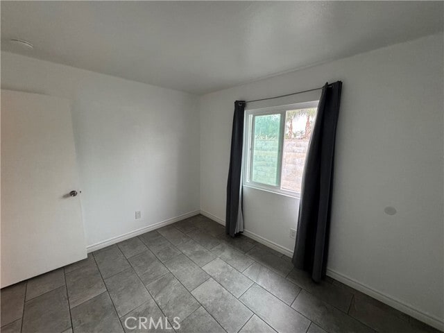 Building Photo - 428 E Montrose St