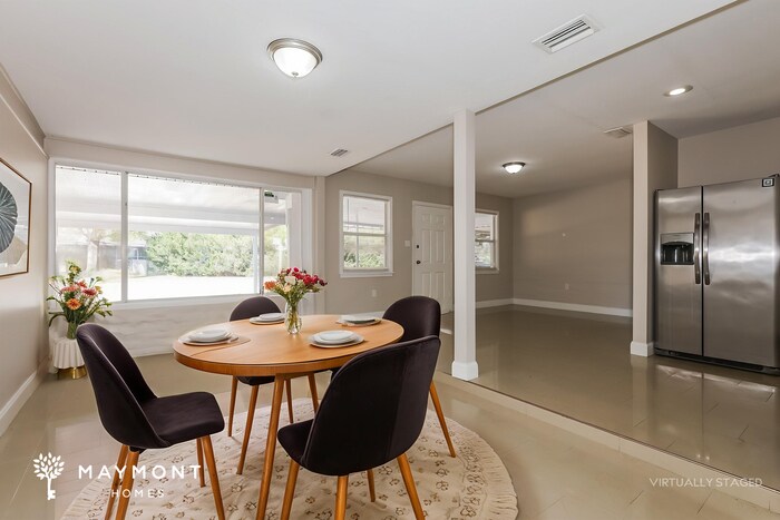 Building Photo - 1328 Divot Ln