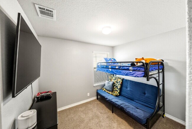 Building Photo - Charming Modern Home with Premium Amenitie...