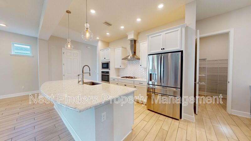 Building Photo - 202 Ashbury St