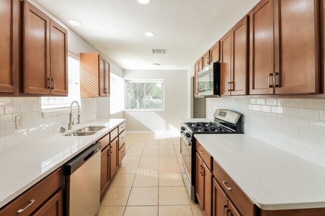 Building Photo - 5939 Ollia Cir