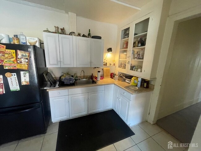 Building Photo - 3 S Adelaide Ave