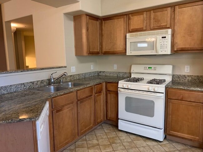 Building Photo - Move in Special- $500.00 off 2nd Month!  Two Bedroom & Two Bathroom Condo in Syrah at Natomas Park
