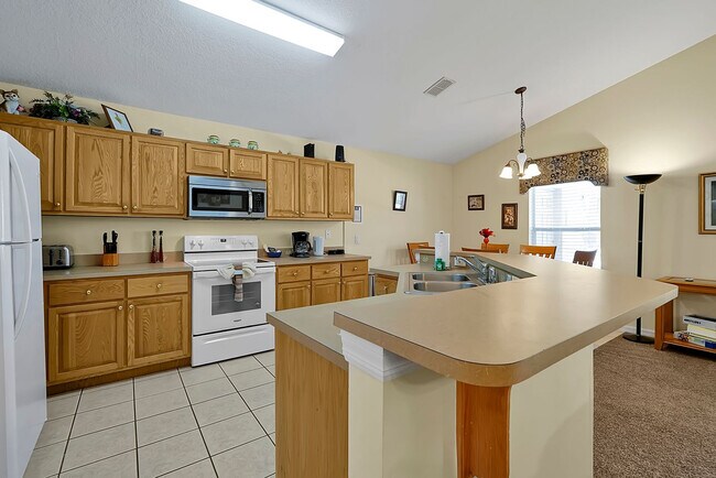 Building Photo - 234 Kildrummy Dr
