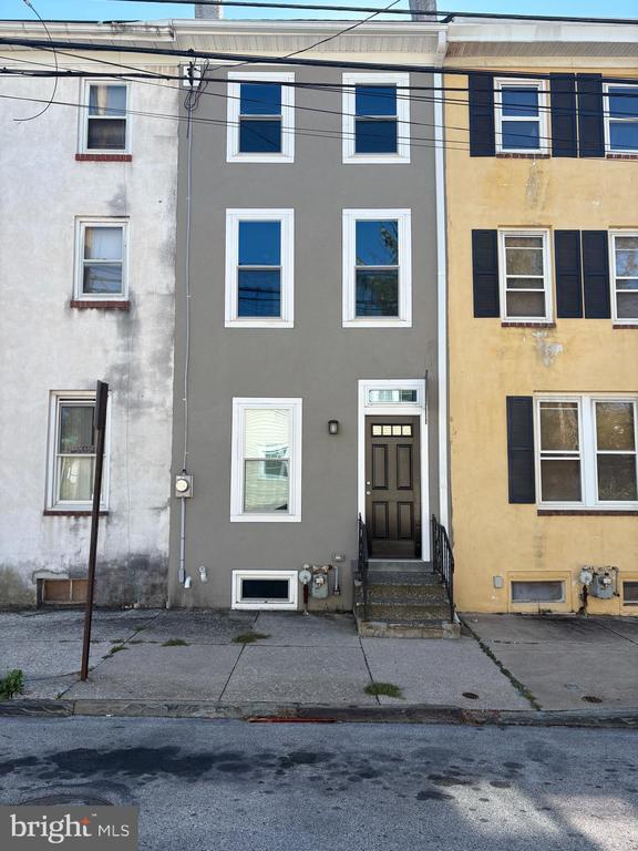 Building Photo - 1224 Green St