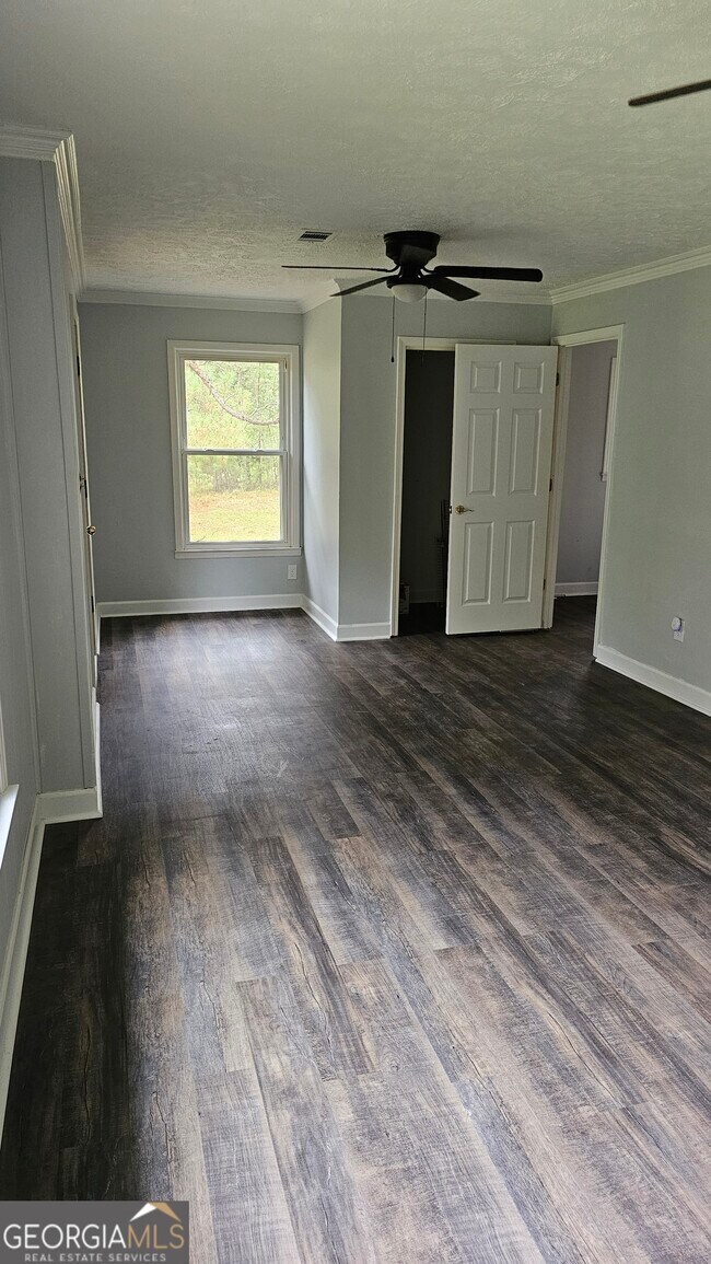 Building Photo - 1541 Oak Grove Church Rd