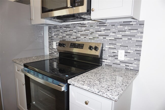 Building Photo - 11652 Vistawood St