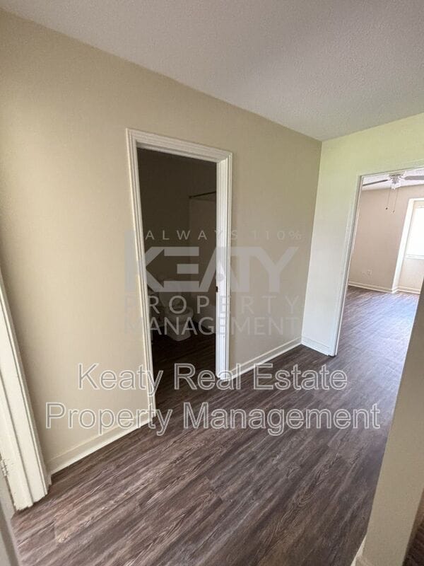 Building Photo - 424 Failla Rd