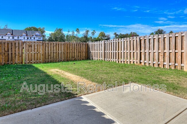 Building Photo - 5419 Thrasher Ln