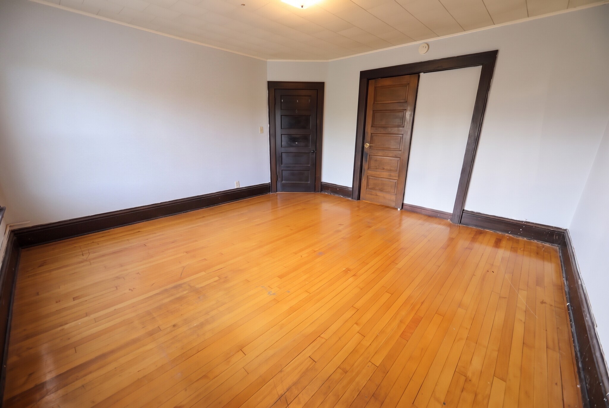 Building Photo - 410 W Mifflin St