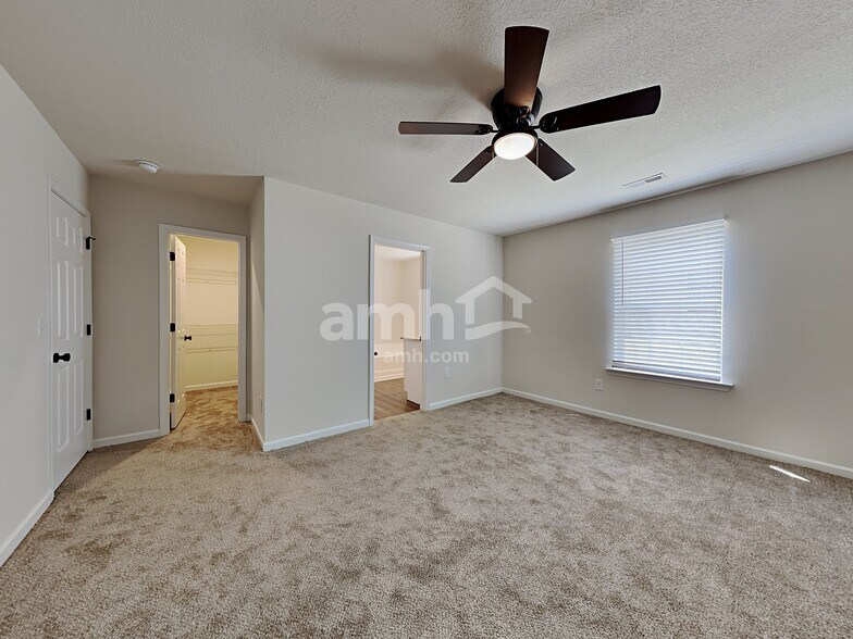 Building Photo - 651 Grover Dr