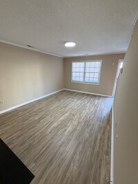 Building Photo - 2903 Cedar Creek Rd