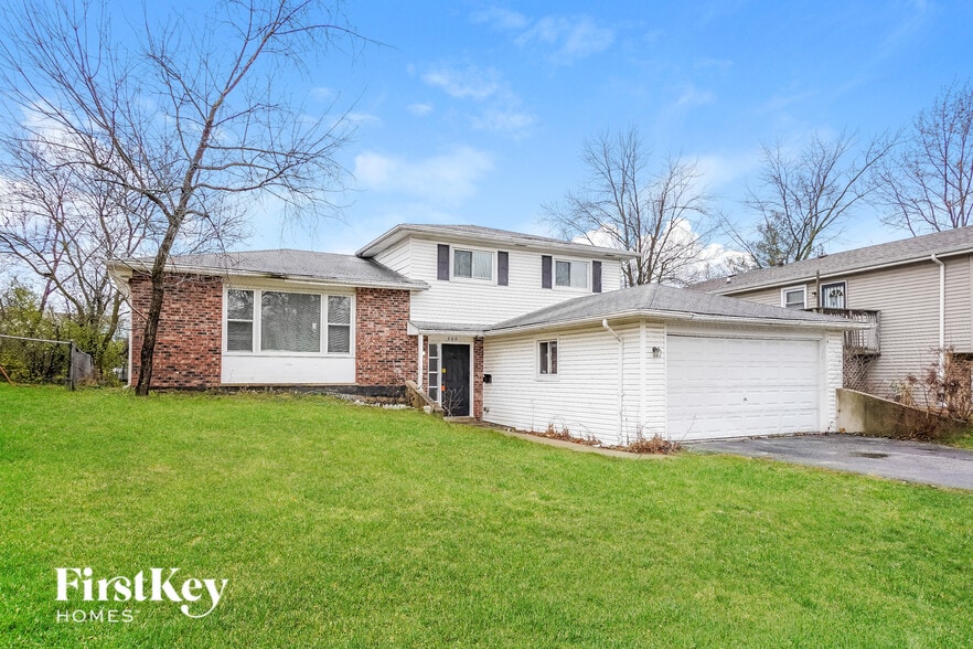 Primary Photo - 660 Sullivan Ln