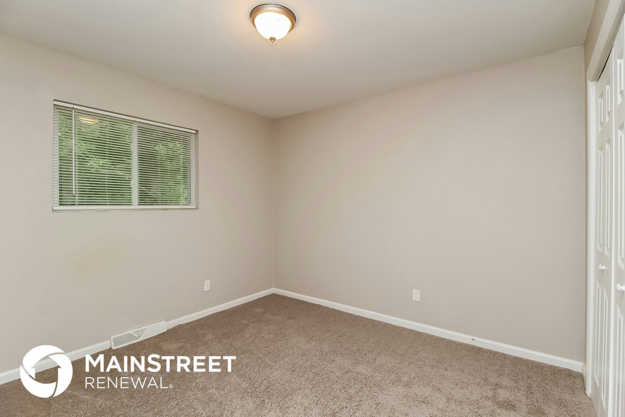 Building Photo - 6130 N Eugene Field Rd