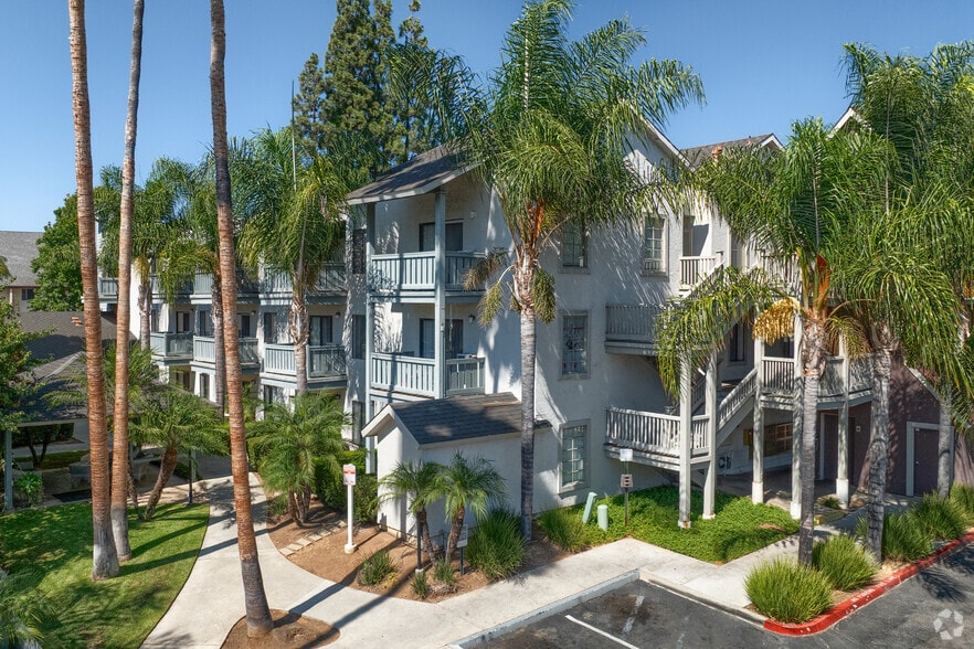 Primary Photo - Summerfield Villas