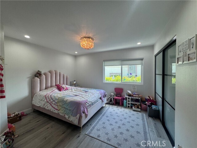 Building Photo - 27190 S Ridge Dr