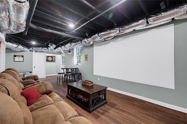 Building Photo - 4966 Cambridge Dr