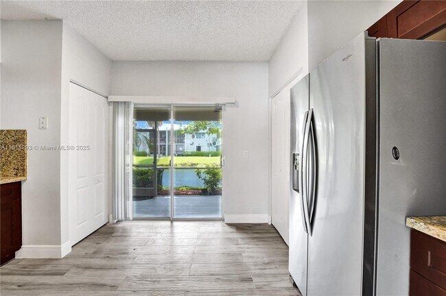 Building Photo - 16607 Hemingway Dr