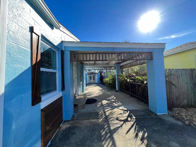 Building Photo - 420 Ribault Ave