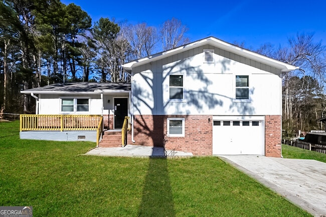 Primary Photo - 4975 Manor Dr SW