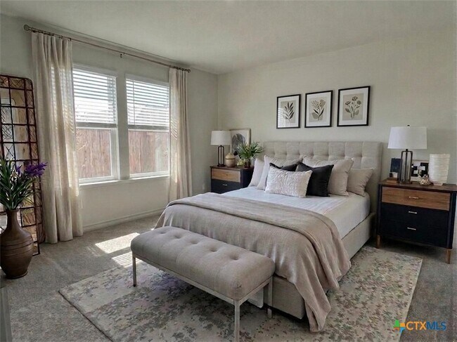 Building Photo - 936 Heartseed Ave