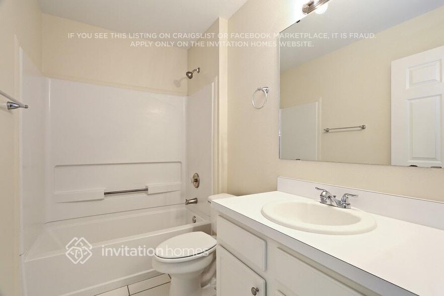 Building Photo - 4207 Donnington Dr