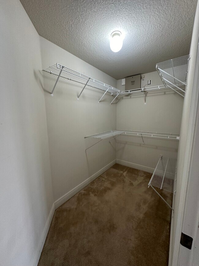 Building Photo - 3702 Brantley Cir