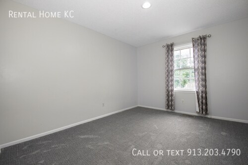 Building Photo - 2116 E 144th St