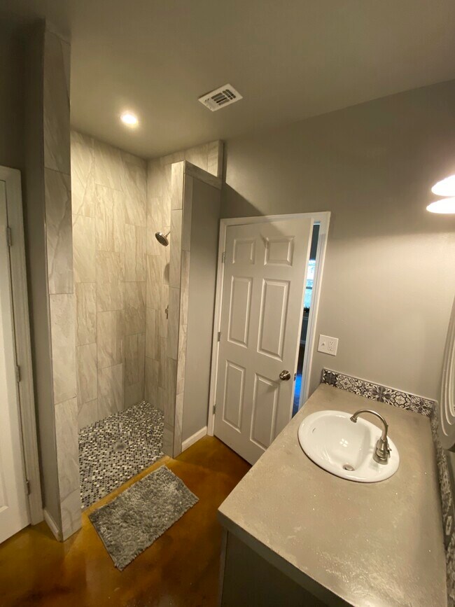 Building Photo - 13810 Old FM 471 W