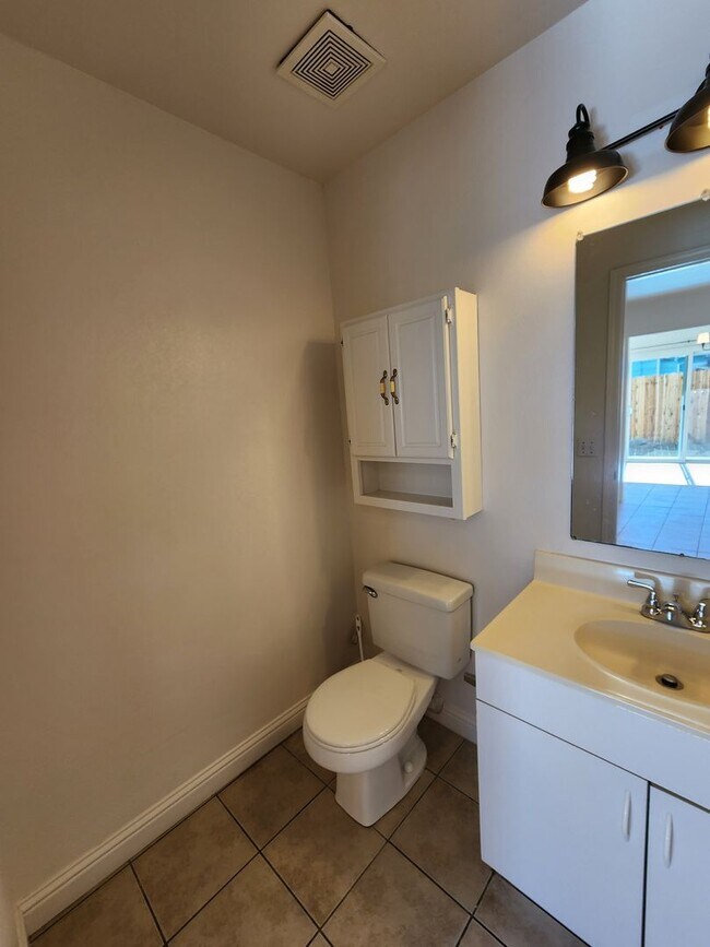 Building Photo - Bright Two-Story 3BR Home Near the Beach with Private Yard