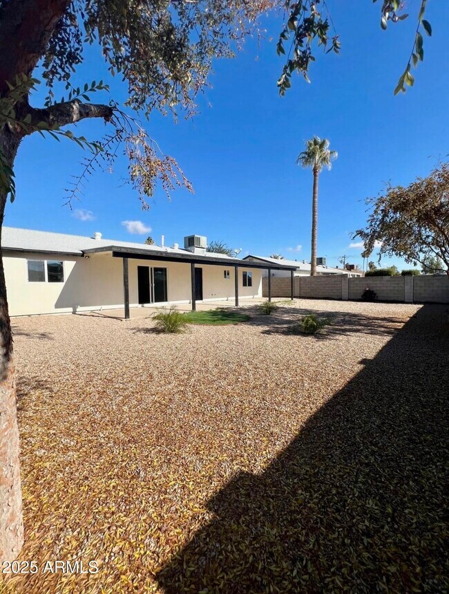 Building Photo - 3839 E Friess Dr