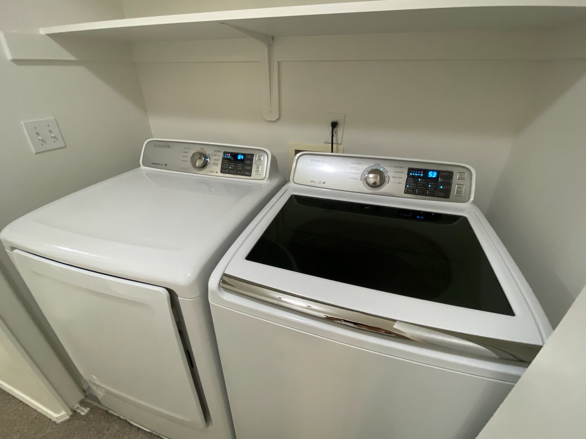Full Size Washer and Dryer - 12733 SE 23rd Avenue