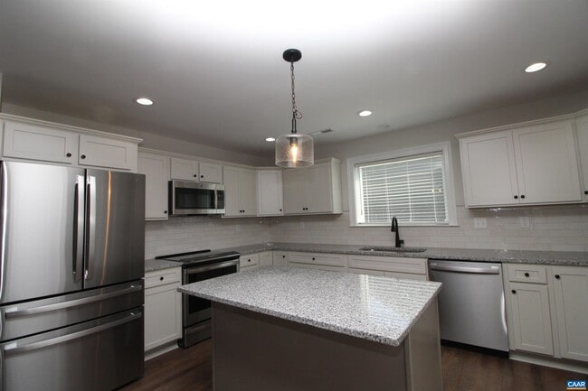 Building Photo - 179 Langley Dr