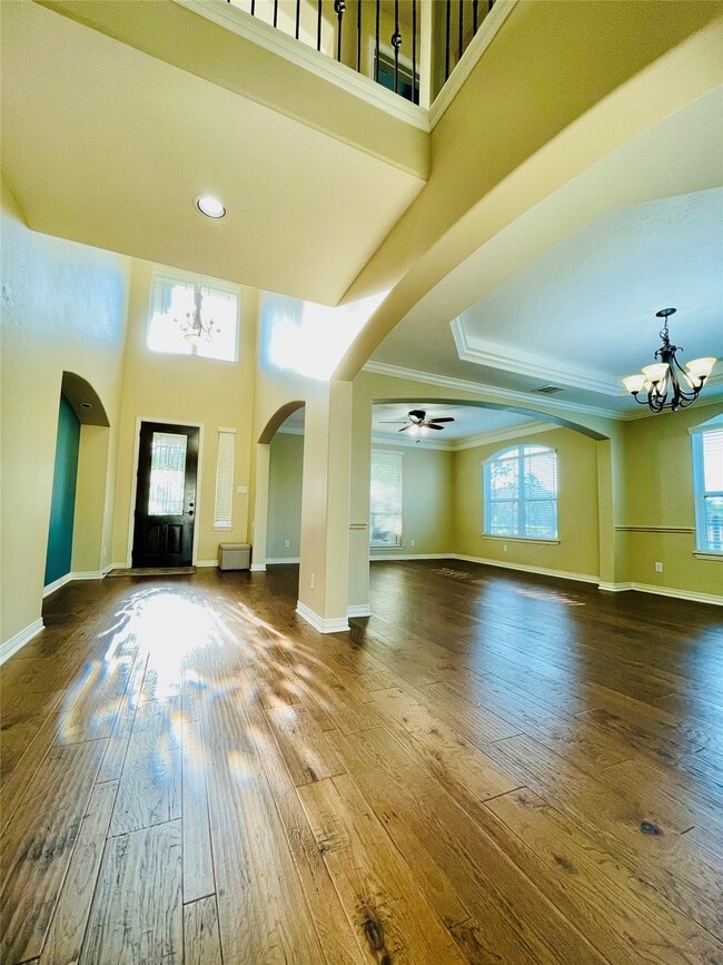 Building Photo - 14303 Tasmania Ct