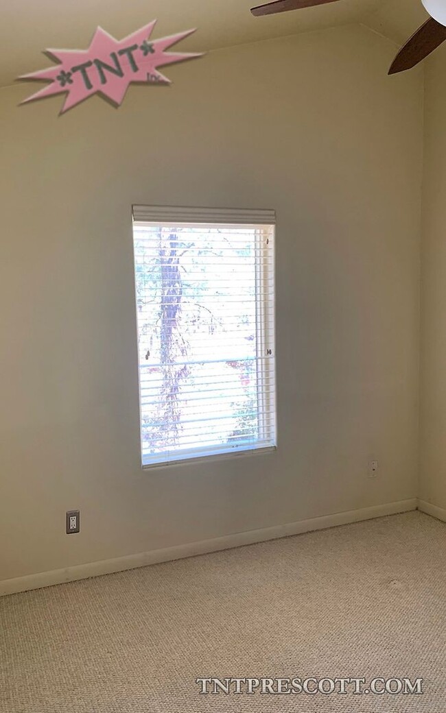 Building Photo - Prescott Home In The Pines