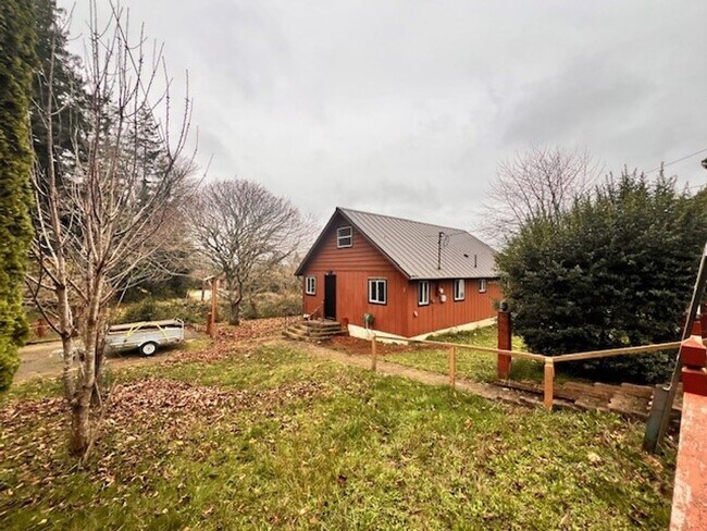 Building Photo - 2167