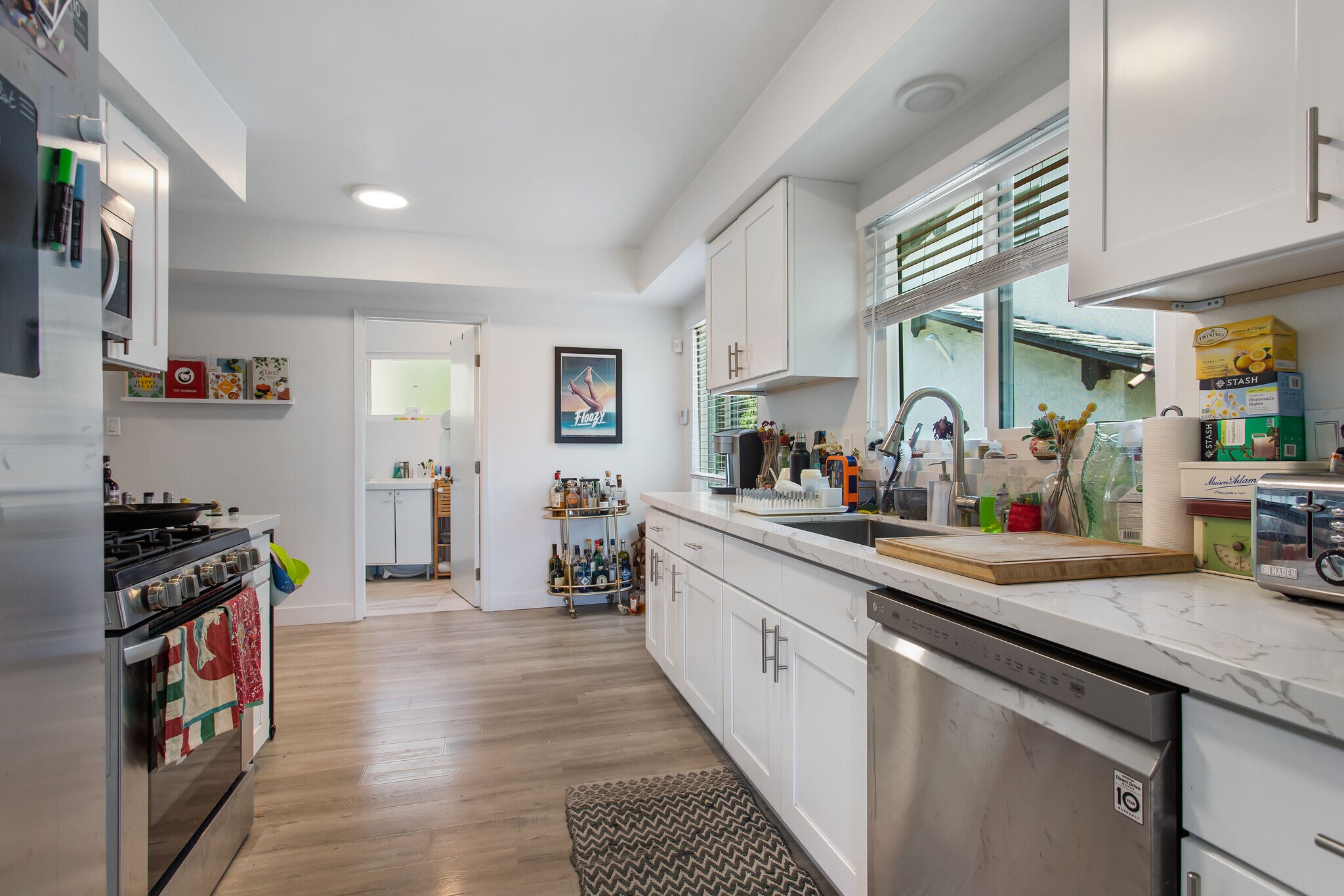 Kitchen - 1722 Rotary Dr